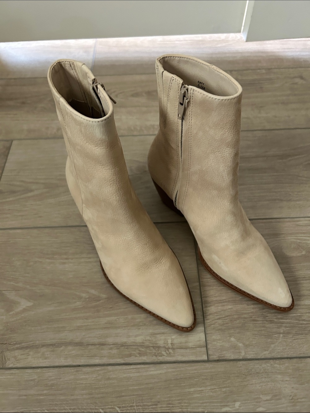 Womens ankle bootie